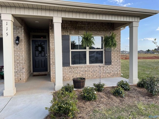 Photo - 115 Caden Ct