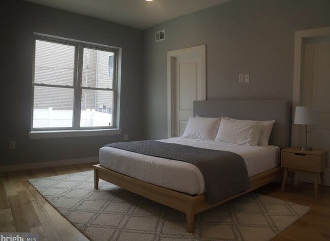 Photo - 1930 Parrish St