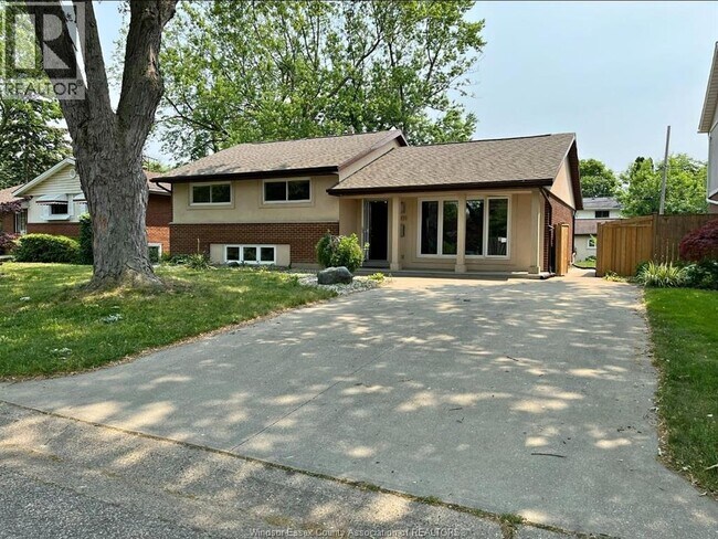 Photo - 4091 Churchill Dr