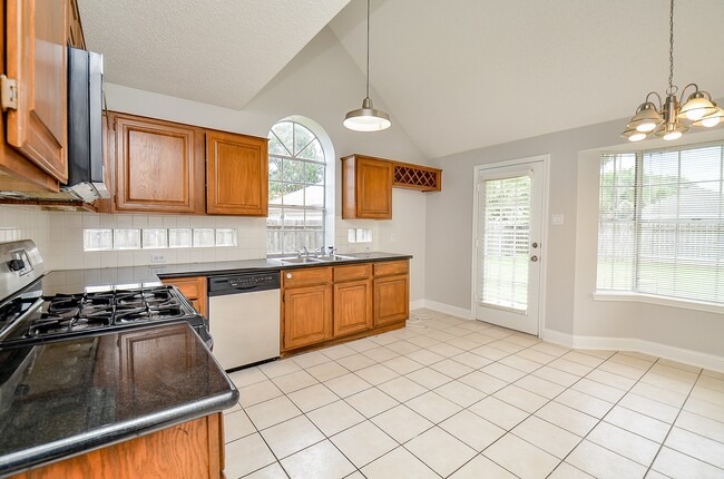 Photo - 1206 Green Knoll Dr