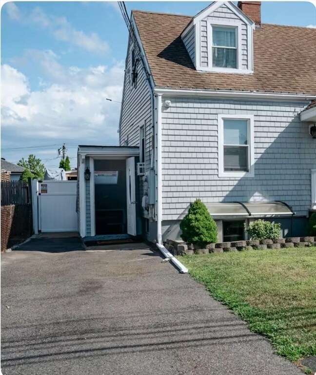 Photo - 165 Charger St Apartamentos Unidad #2