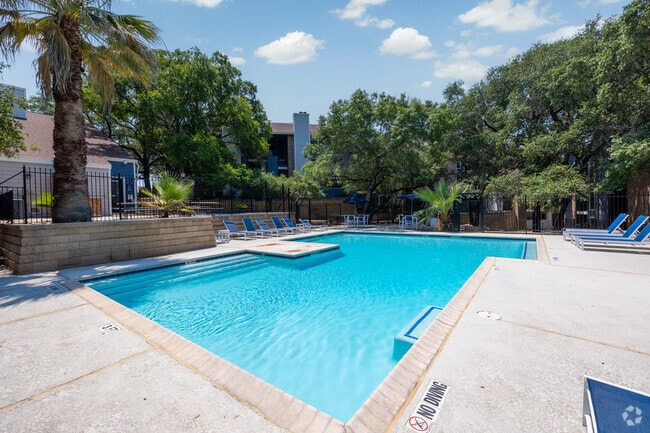 Building Photo - Villas De Santa Fe Rental