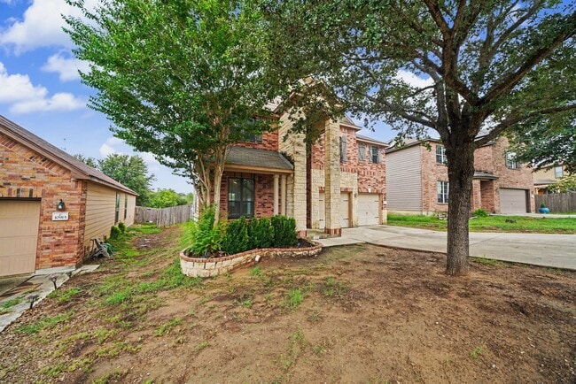 Photo - Spacious Live Oak Home Backing to a Greenbelt - Realtor Commission: $500