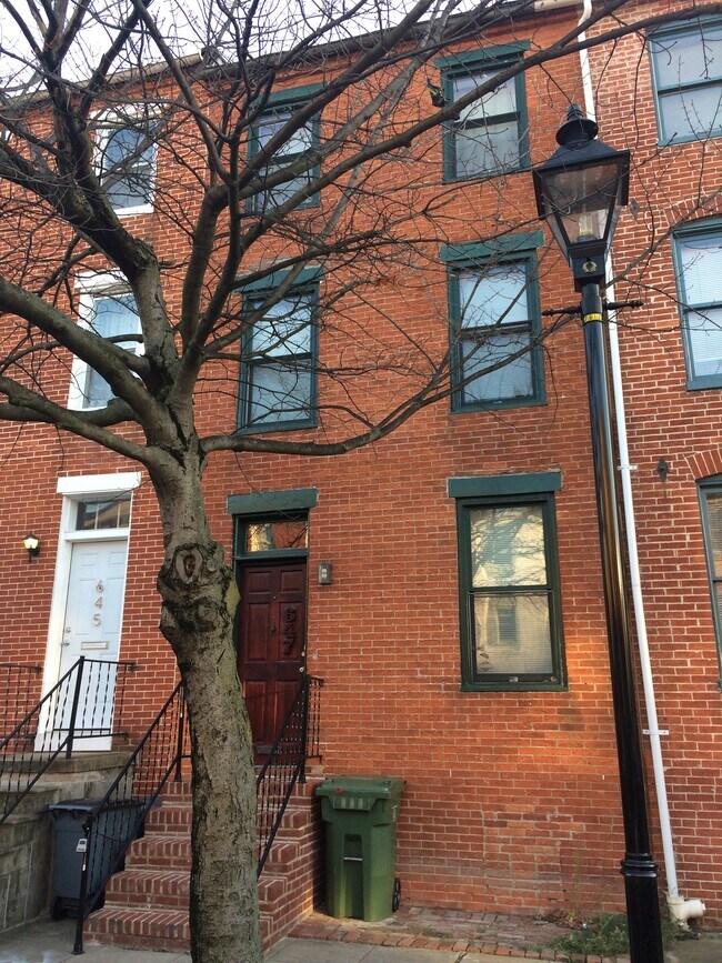 Photo - 647 Portland St Townhome