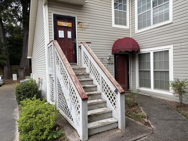 Building Photo - 1034 Stones Throw Dr NW