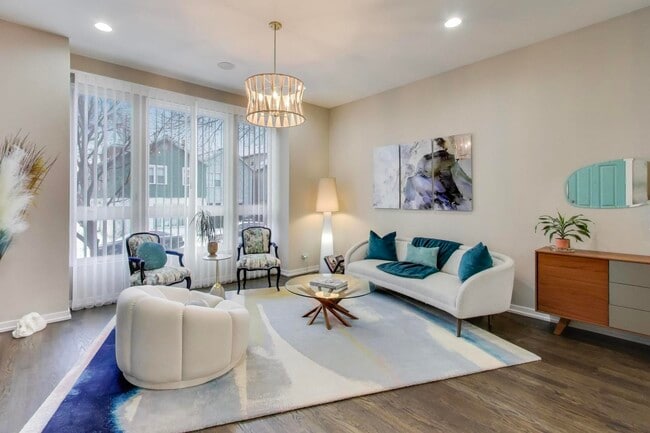 Photo - 1632 W Ohio St