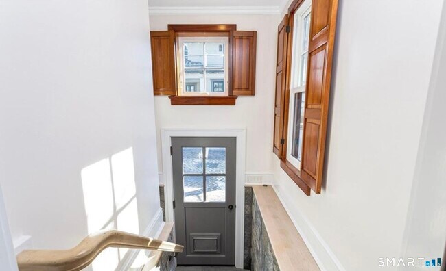 Photo - 56 1/2 Roton Ave