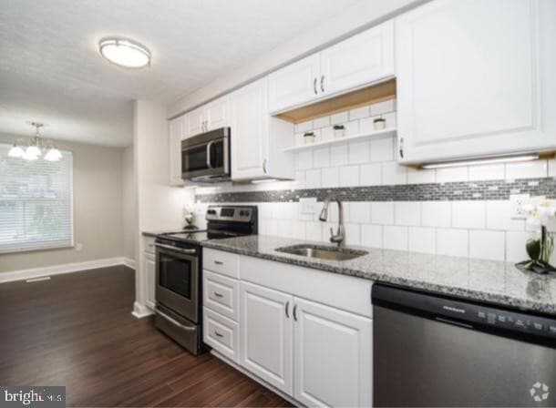 Building Photo - 637 Whittier Pkwy Rental