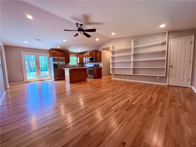 108 SE 13th St