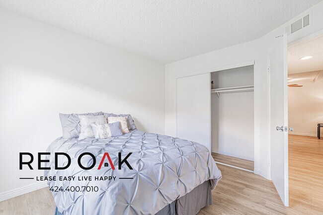 Photo - 6601 Victoria Ave Unit 107