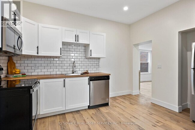 Photo - 304 Lincoln Rd Unité 3