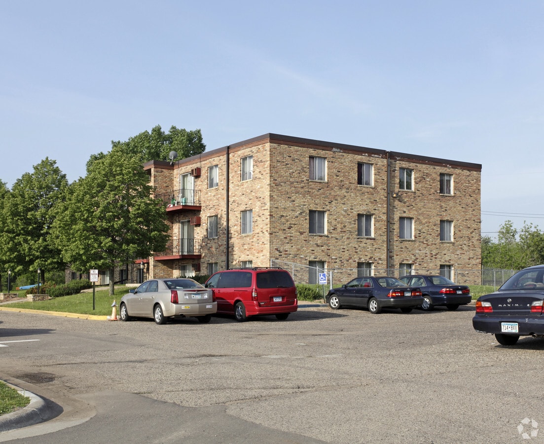 Photo - 7125 Concord Blvd E