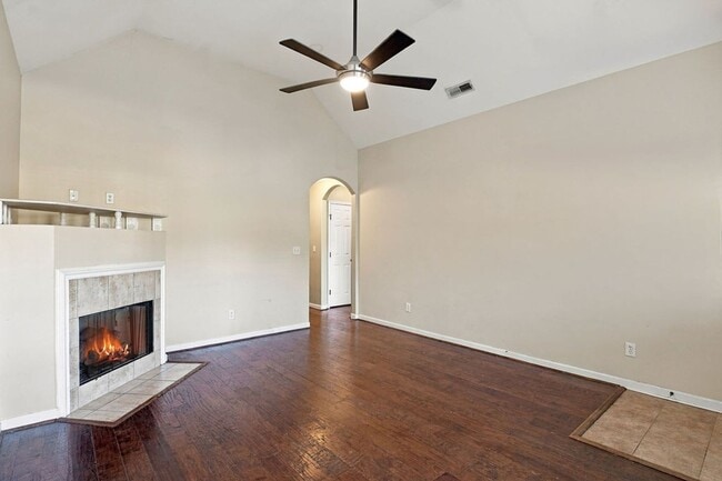 5891 Southwood Pkwy