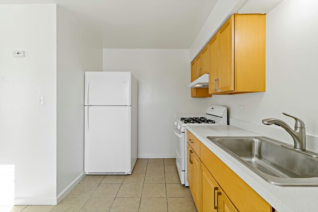 Photo - 300 McKenzie Dr Unit C