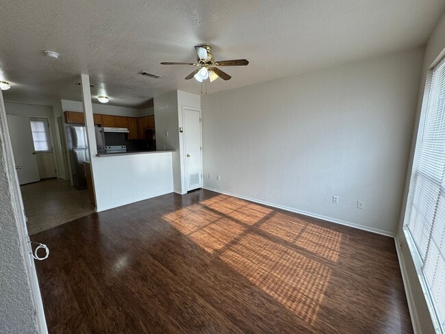 1709 Kylie Cir Unit B
