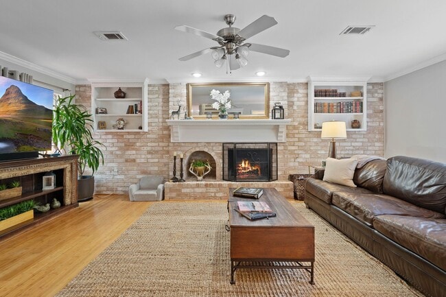 Photo - 2828 S Logrun Cir