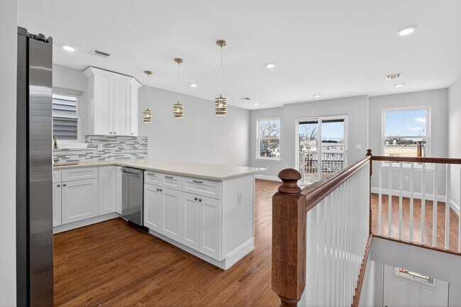 Photo - 40 E 5th St Unit 2