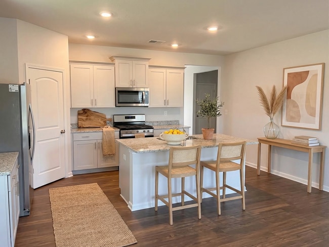 Building Photo - 4 bed 2 bath home in Somerville built in 2023