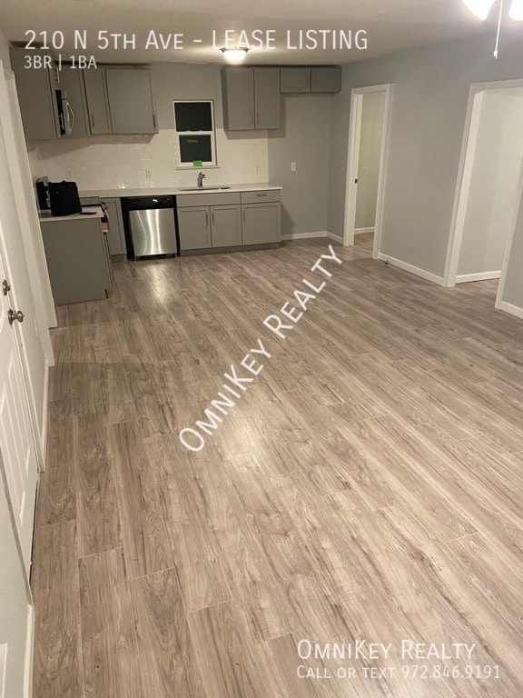 Photo - 210 N 5th Ave