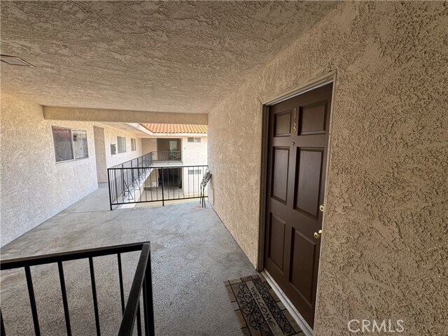 Photo - 635 W 15th St Unit 13