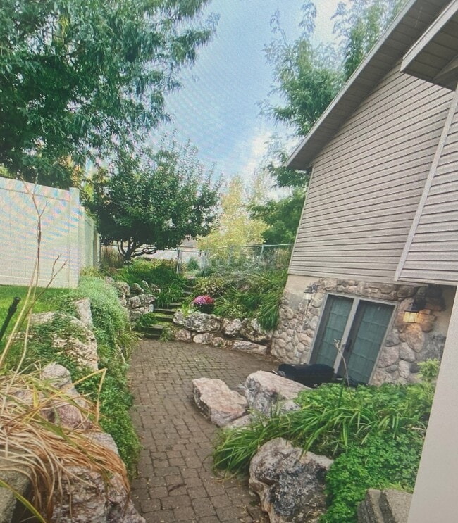 Photo - 2959 W 2025 N