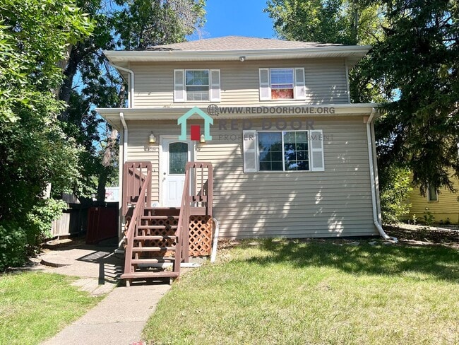 Building Photo - 1209 2nd Ave S Unit 3