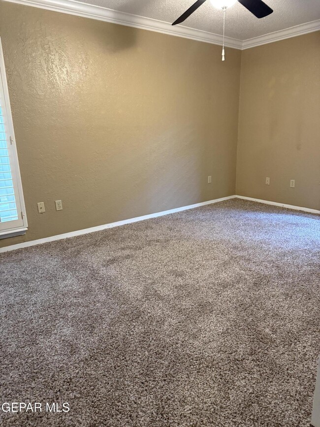 Photo - 4433 N Stanton St