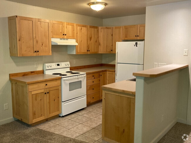 Building Photo - 607 Professional Dr Unit Apt. C