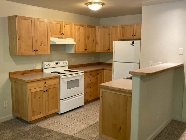 Kitchen includes Dishwasher and Garbage Disposal - 607 Professional Dr Unit Apt. C