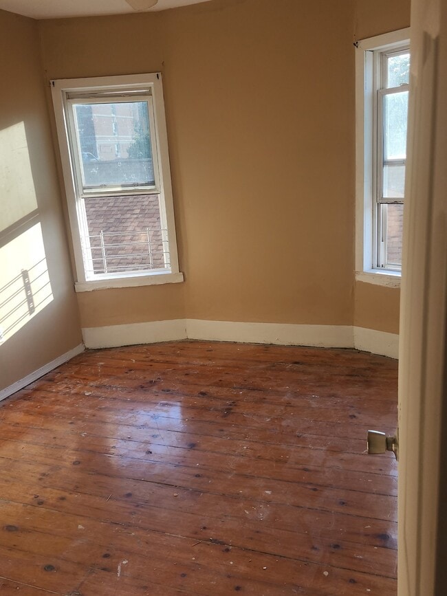 150 Chandler St Unit 4R
