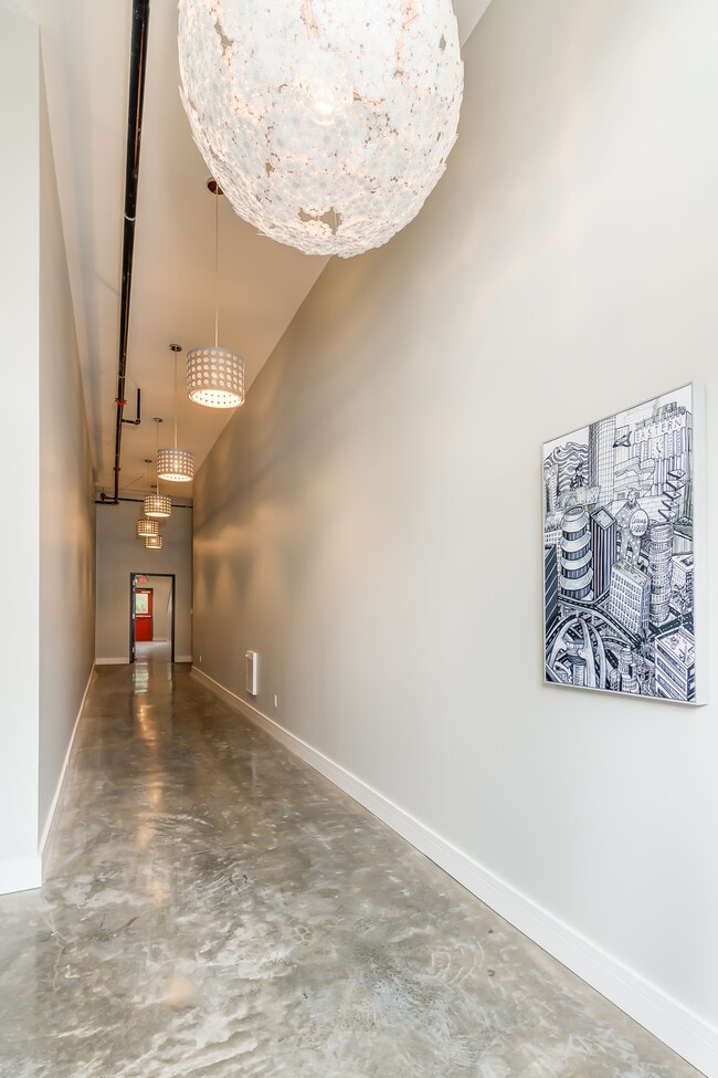 Photo - 2744 Lafayette Ave Unidad 206