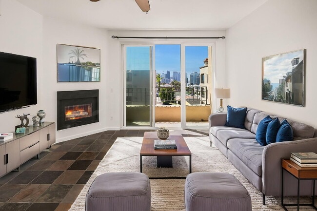 Building Photo - Embrace Luxury Living: Spacious 2BR/2BA Condo with Fireplace & Pool Oasis in San Diego! Unit #510