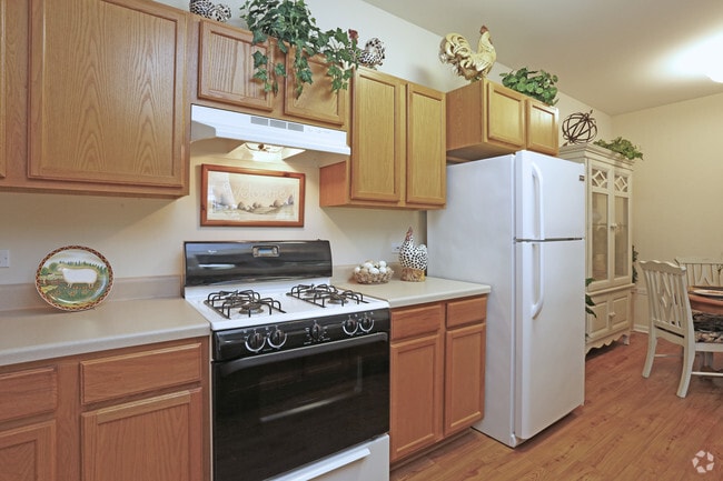 1 BR, 1 BA - Kitchen - Sutton Place Apartments