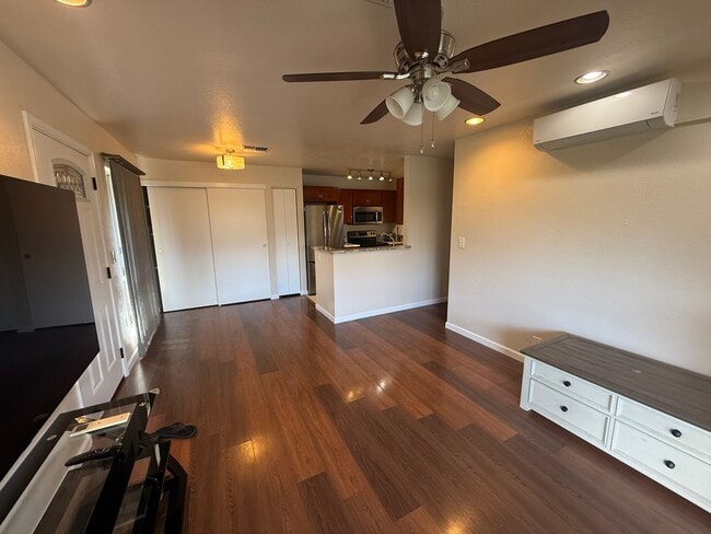 480 Kenolio Rd Unit 16-201