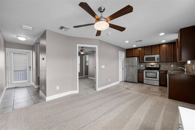 8623 Via Trieste Dr