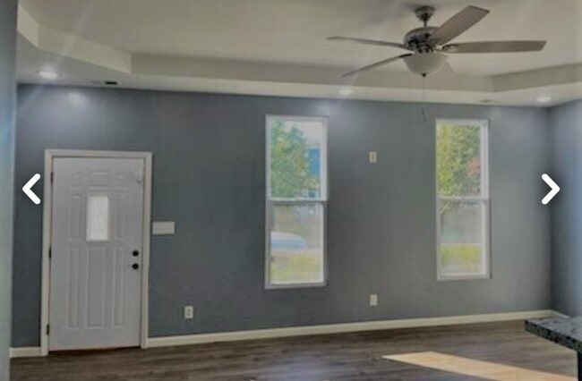 Photo - 351 Southwestern Pky