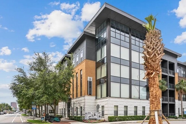 Photo - 776 N Orange Ave