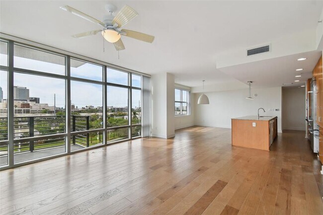 Photo - 1120 E Kennedy Blvd Unit 519