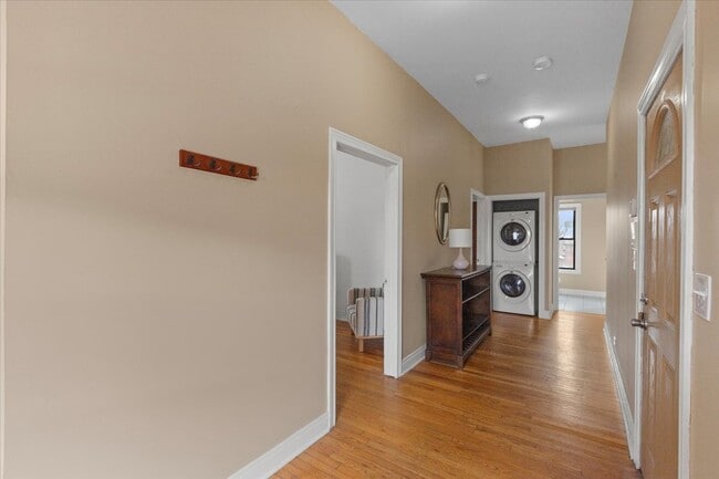 Photo - 1046 N Milwaukee Ave Unit 3