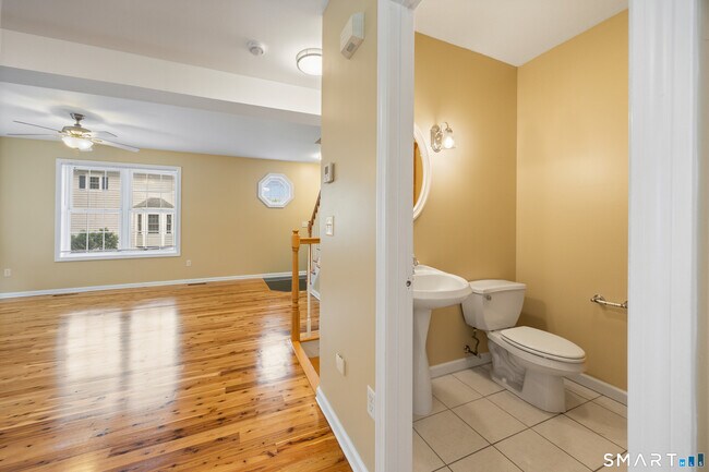 Photo - 32 Songbird Ln Unit 32