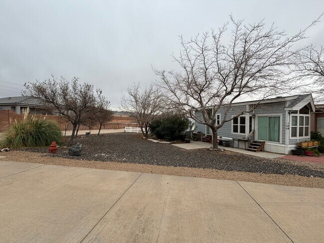 Photo - Double lot Park Model with ALL utilities I...