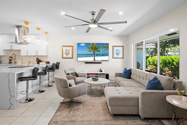 Photo - 4804-4806-4806 NE 21st Ave Apartment