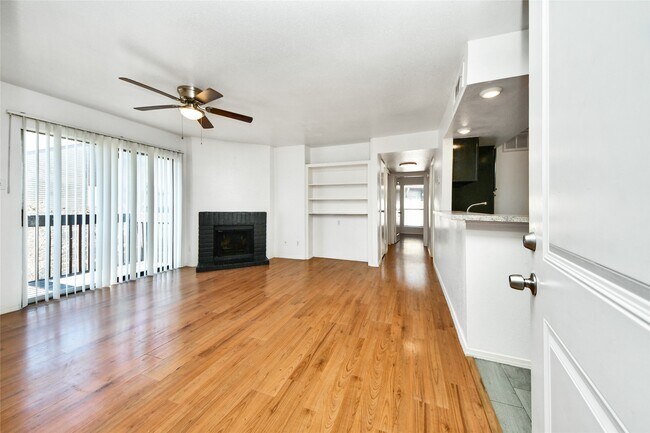 Photo - 12905 Woodforest Blvd Unit 712