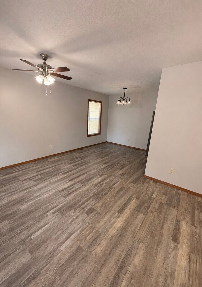 Photo - 1607 N Grant Ave