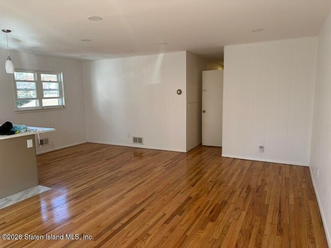 Photo - 221 Midland Ave