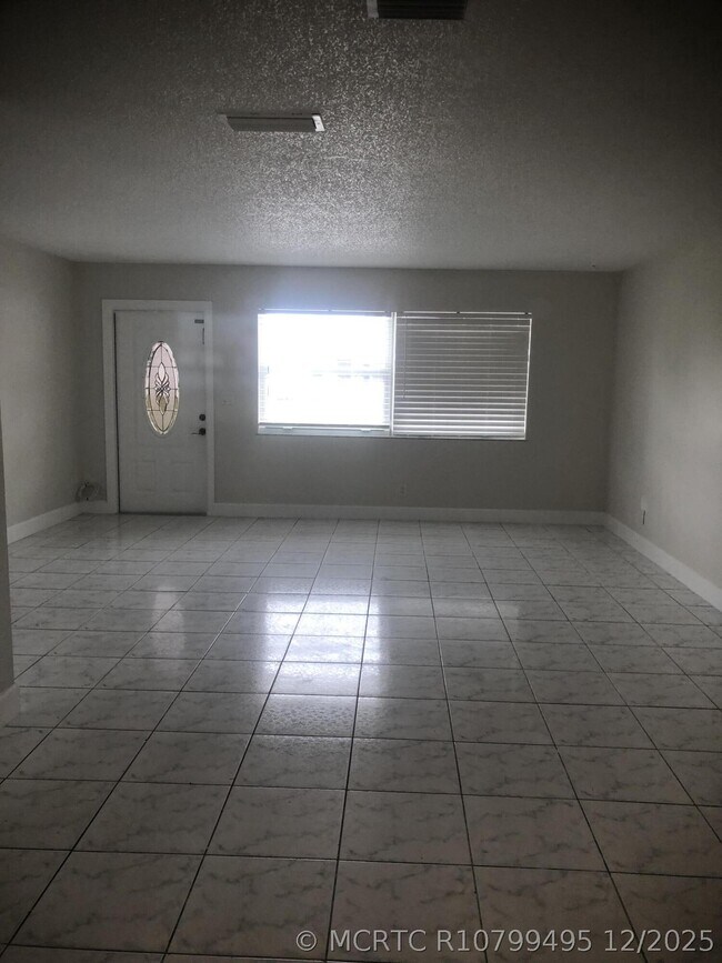 Photo - 5500 Jeffery Ave