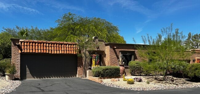 Building Photo - 37212 N Tranquil Trail Rental