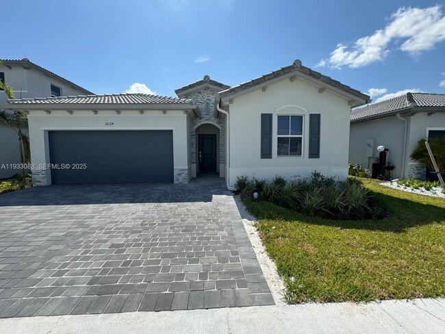 Photo - 16124 SW 148th Pl