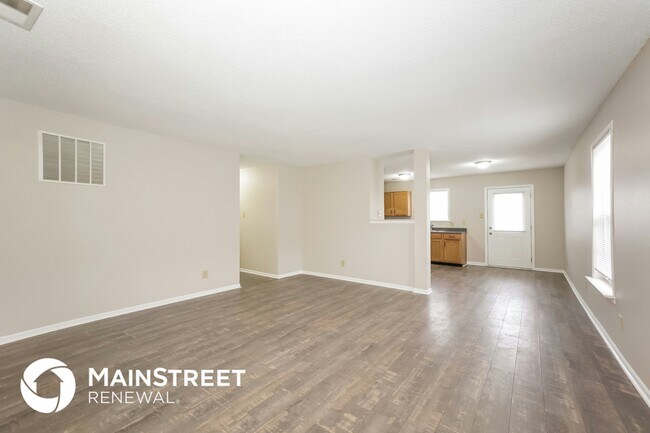 Photo - 8562 Bluff Point Dr