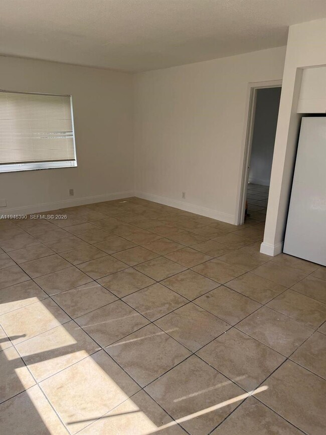 Photo - 831 NW 1st Ave Unit 4